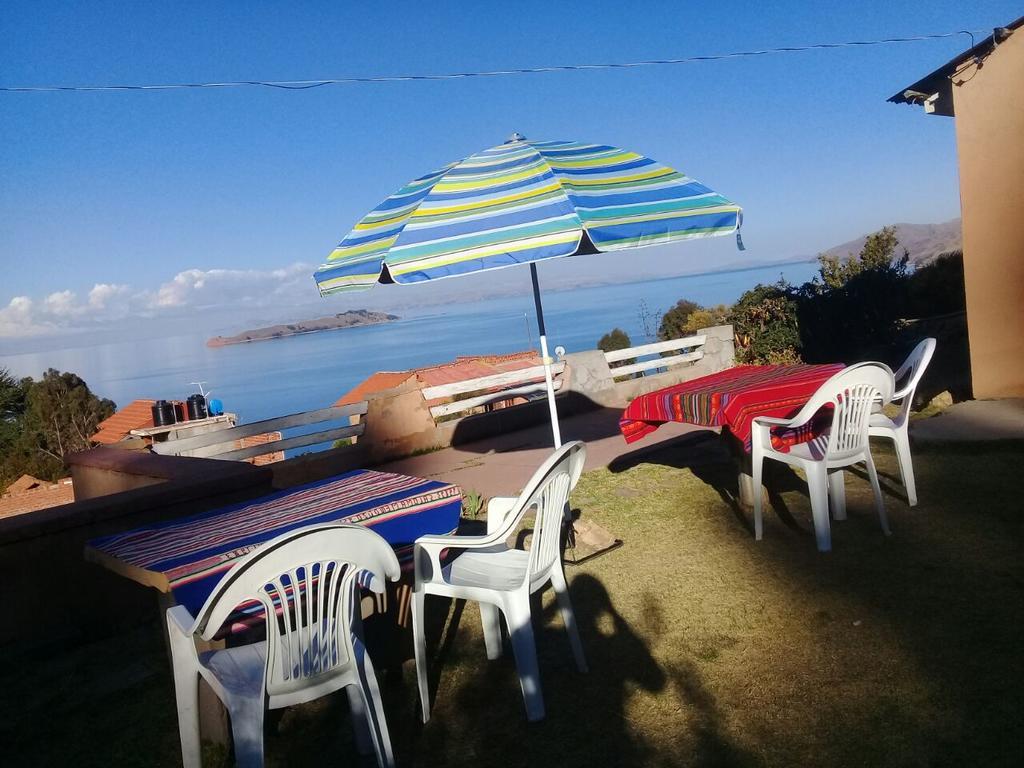 Hostal Tawri Isla del Sol Exterior photo